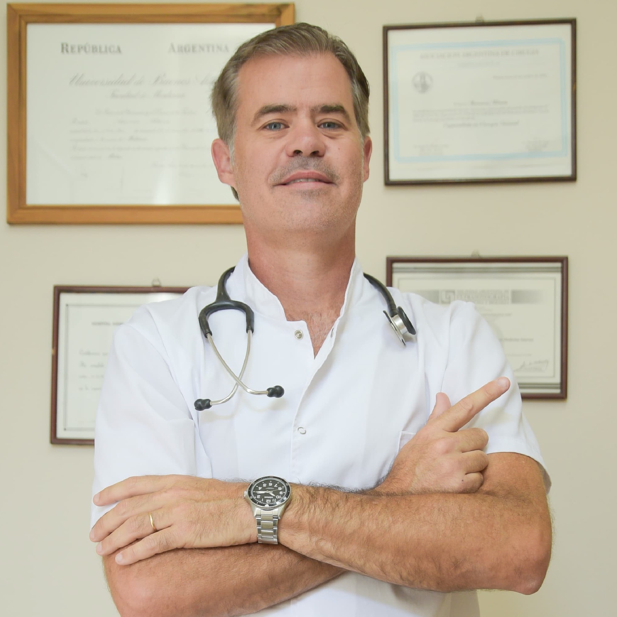 Dr. Esteban Martín Piaggio